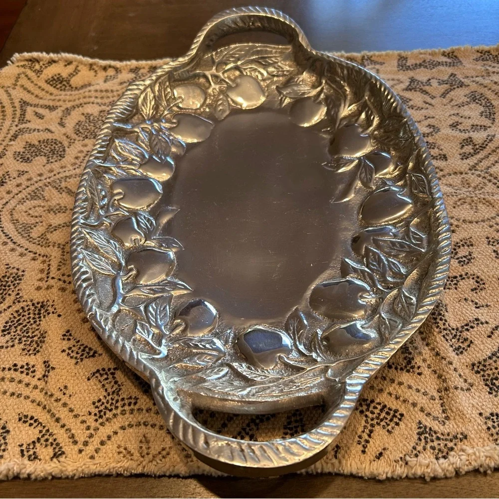 Vintage Arthur Court Double Handled Oval tray from the Apple Collection, 1989.